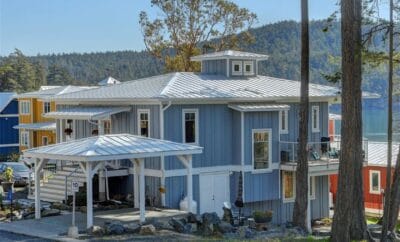 Ocean Front Oasis: Luxury 2-bedroom Retreat in Spirit Bay