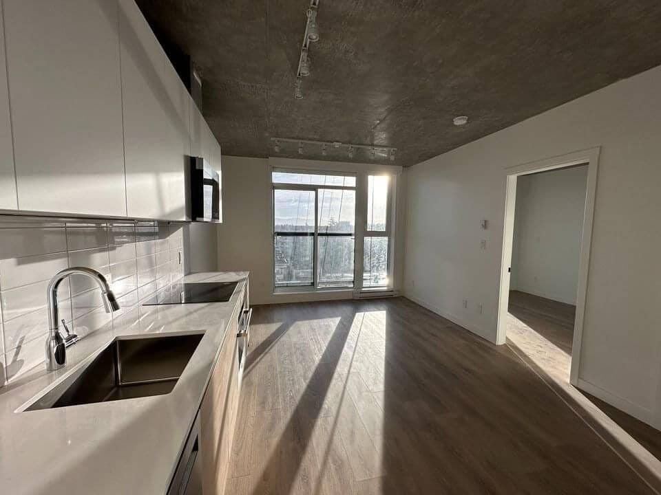 Bright 1 bed, 1 bath downtown Victoria BC